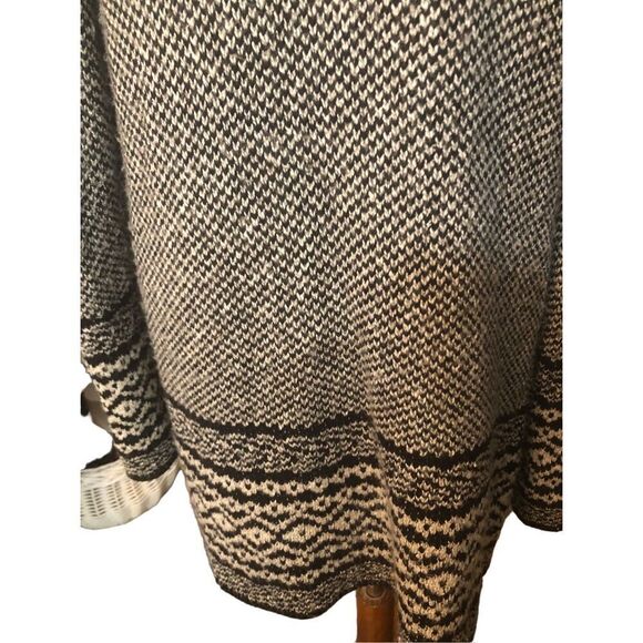 Heavy wool Lucky Brand aztec black and cream colored open front long line cardig - Picture 7 of 11